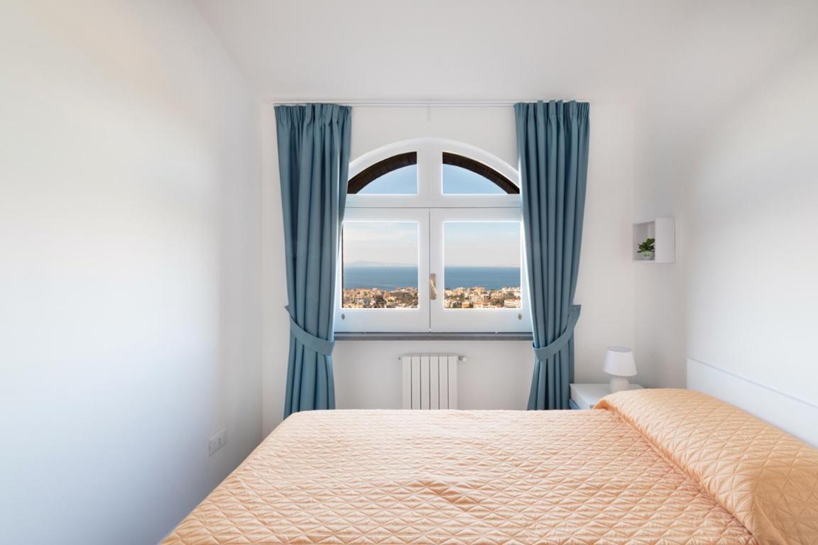 Sorrentovibes - Sea View Rooftop Apartment With Jacuzzi & Garden Luaran gambar